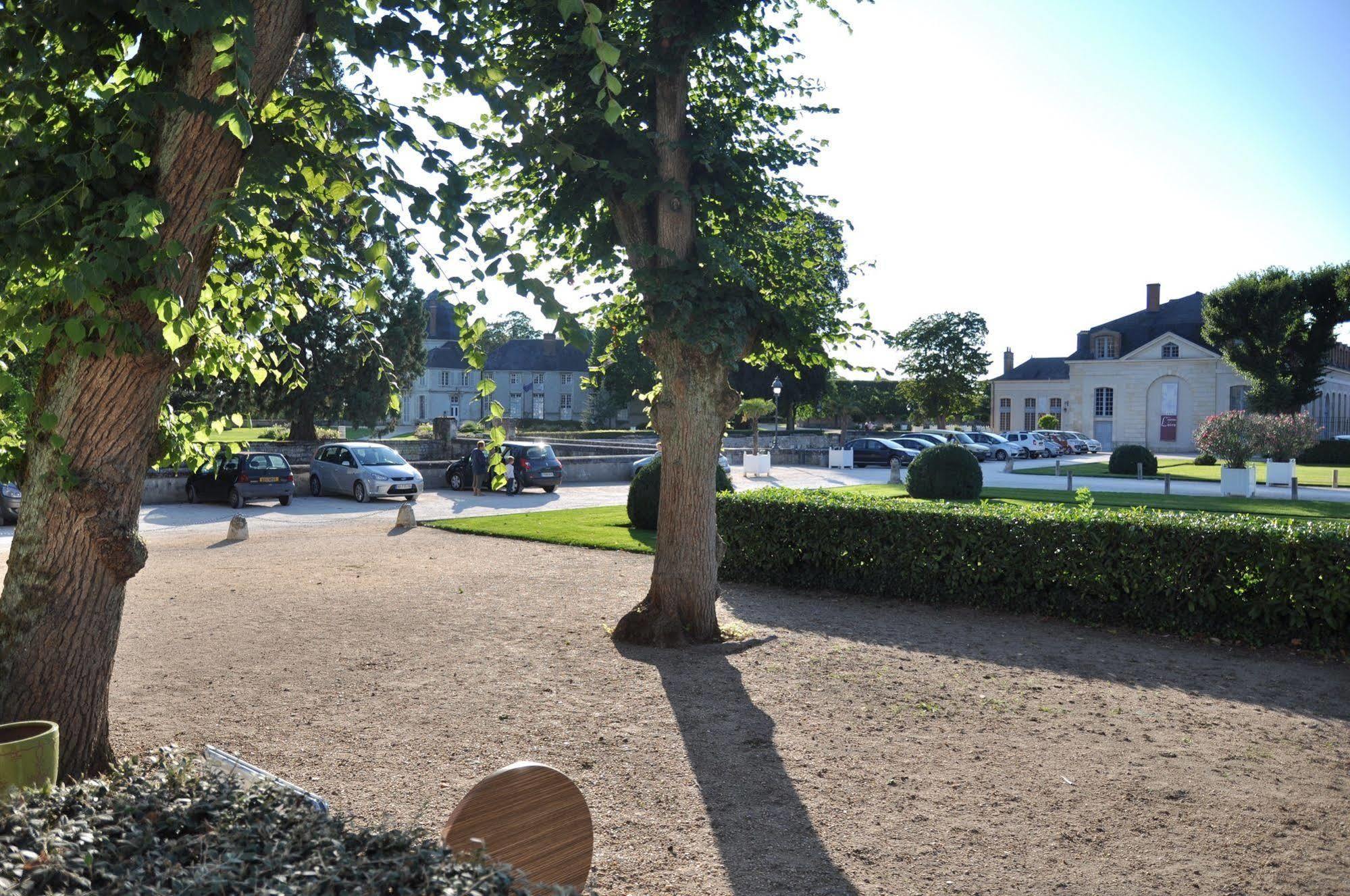 Hotel La Capitainerie Chateauneuf-sur-Loire Ngoại thất bức ảnh