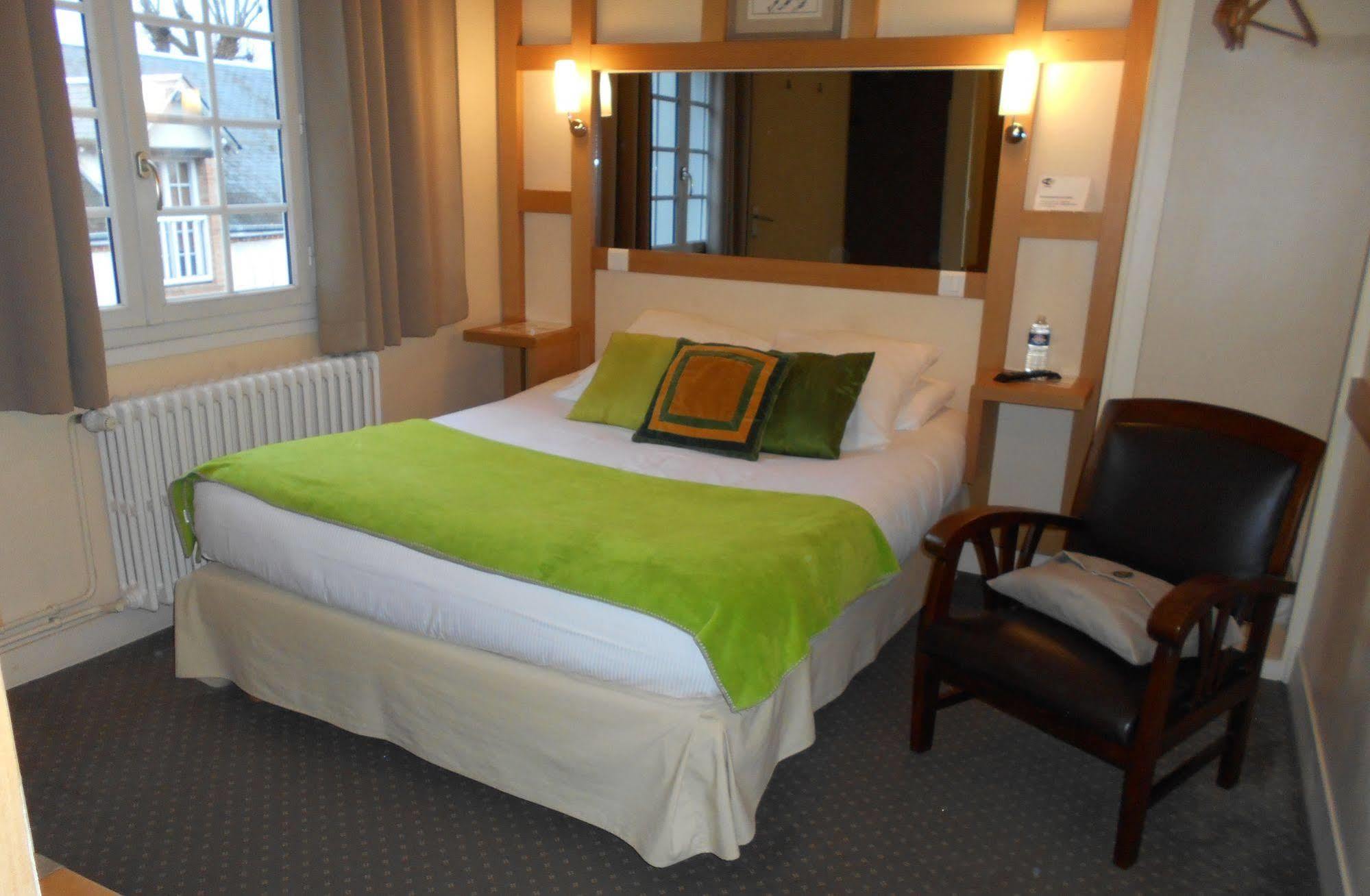 Hotel La Capitainerie Chateauneuf-sur-Loire Ngoại thất bức ảnh