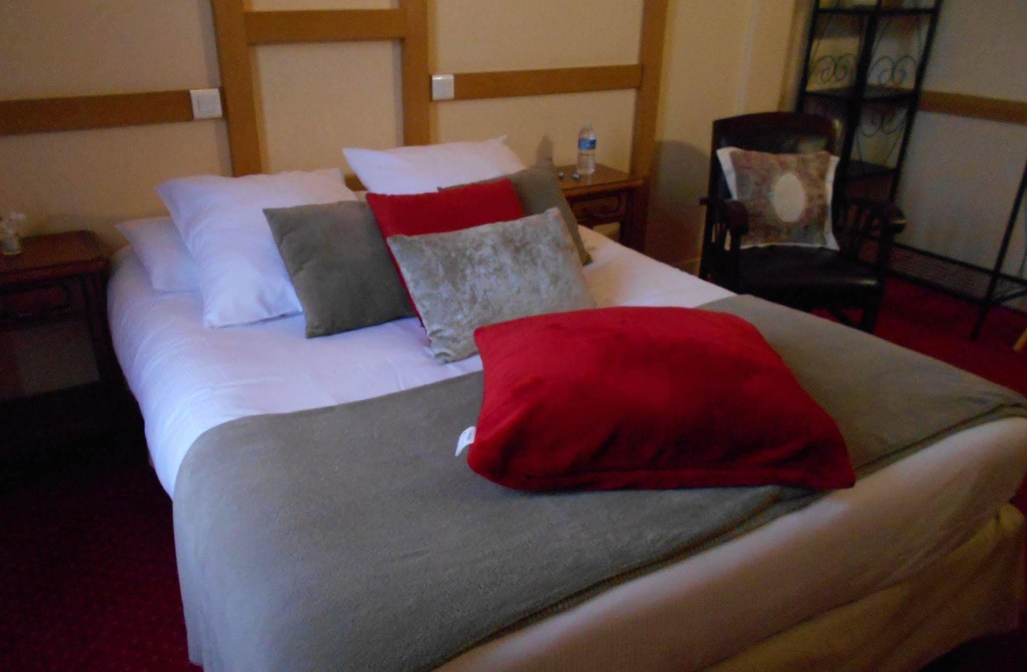 Hotel La Capitainerie Chateauneuf-sur-Loire Ngoại thất bức ảnh